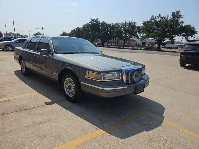 lincoln town car 1997 1LNLM82W7VY624819 image lincoln town car 1997 1LNLM82W7VY624819 image
